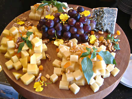 tabla-de-quesos-y-uvas